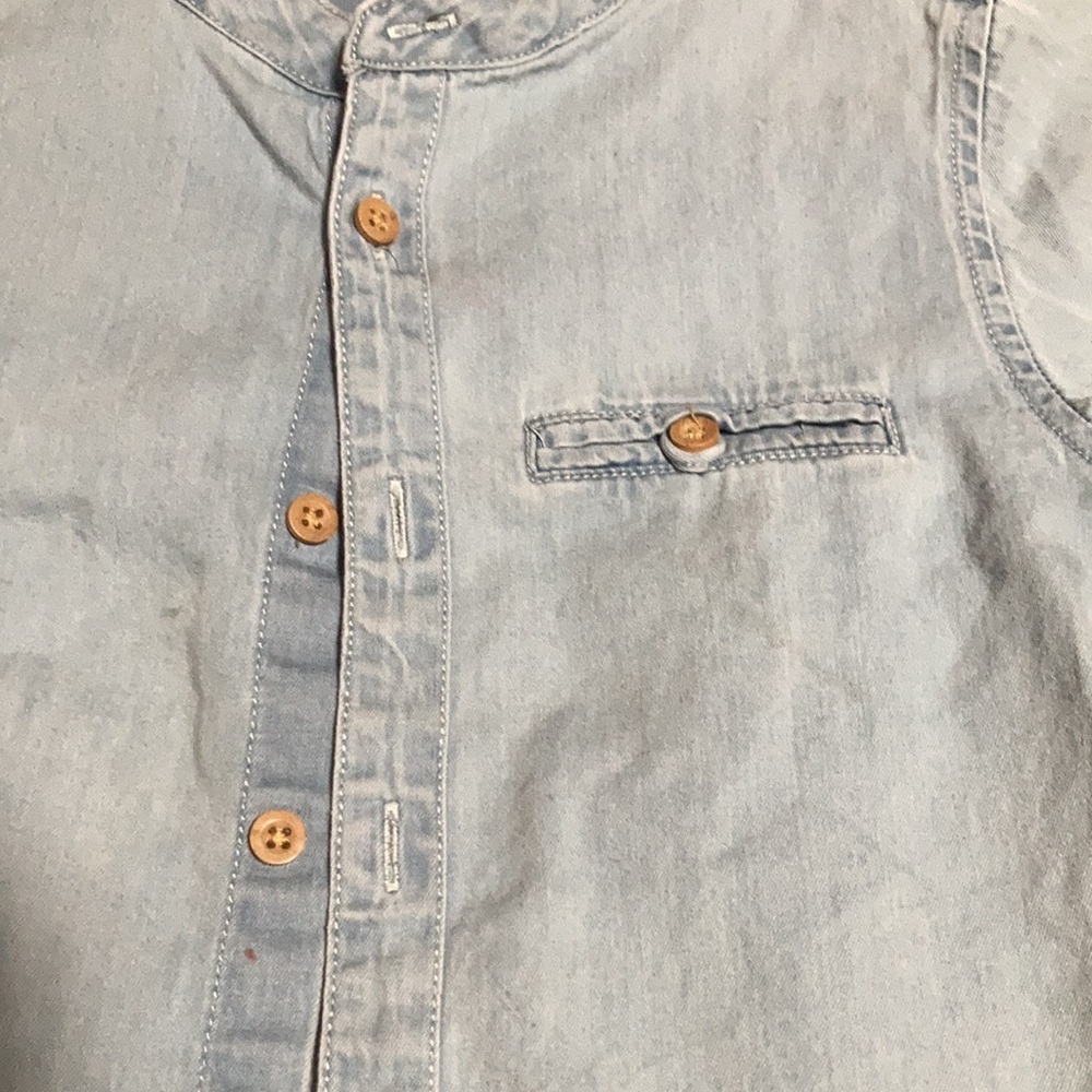 Short sleeve button down - Picture 3 of 5